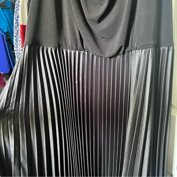 Halston black cocktail dress size 16 - Picture 4 of 9